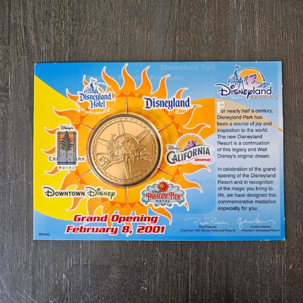 Authentic Disneyland Resort Grand Opening Feburary 8, 2001 Commemorative Medal